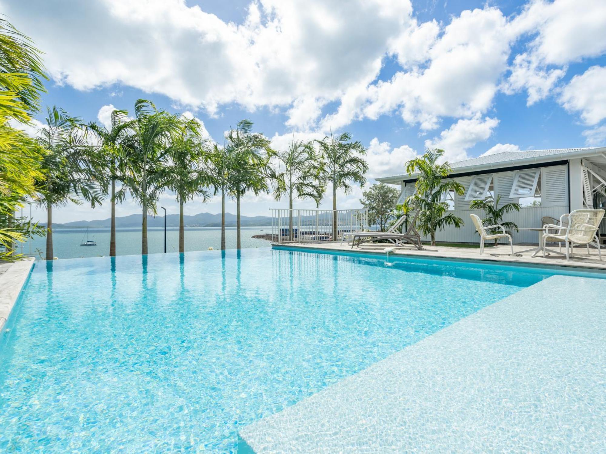 B&B Hotel ฟอร์-เดอ-ฟร็องส์ ภายนอก รูปภาพ