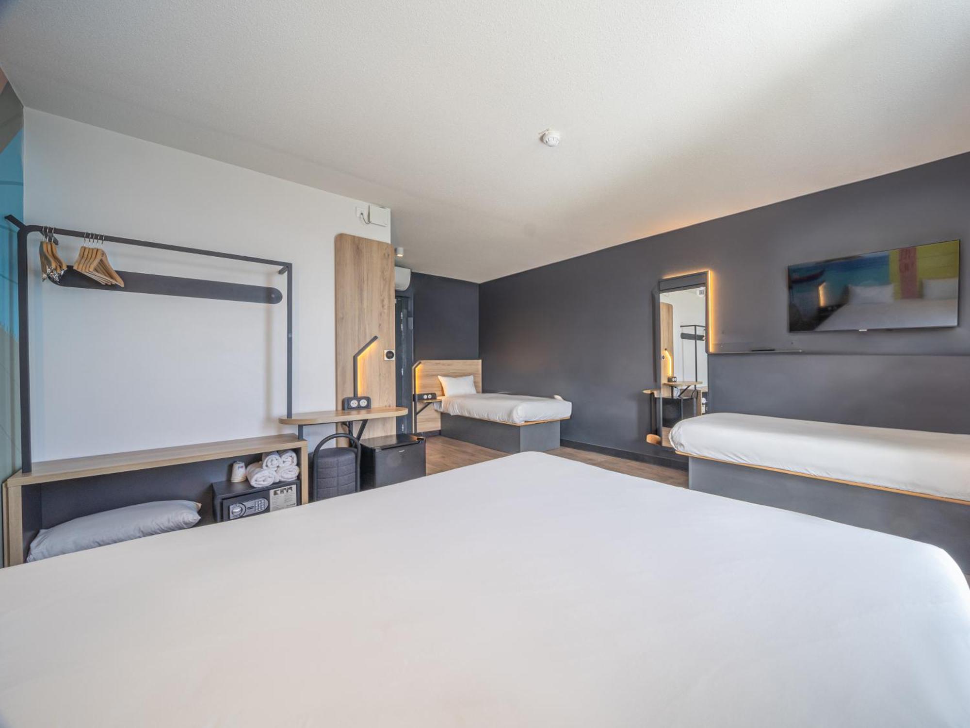 B&B Hotel ฟอร์-เดอ-ฟร็องส์ ภายนอก รูปภาพ